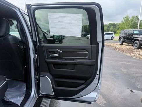 New 2026 RAM 2500 Laramie AWD/4WD image 59