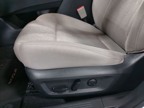 Certified 2025 Nissan Rogue SV AWD/4WD image 30