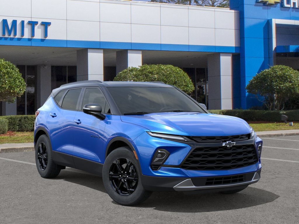 New 2026 Chevrolet Blazer LT w/ Midnight/Sport Edition FWD image 7