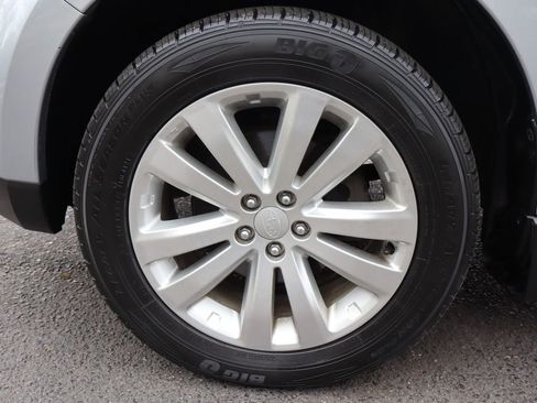 Used 2012 Subaru Forester 2.5X Premium w/ All-Weather Pkg AWD/4WD image 41