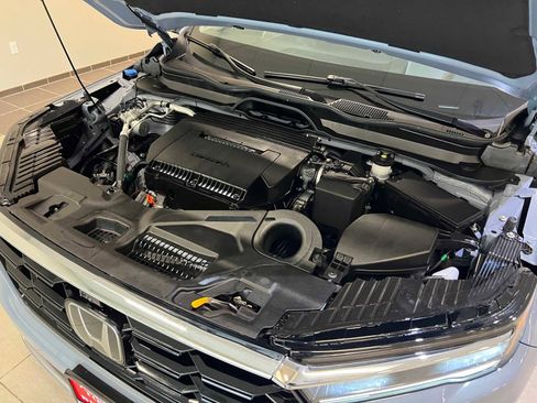 Used 2023 Honda Pilot Elite image 9
