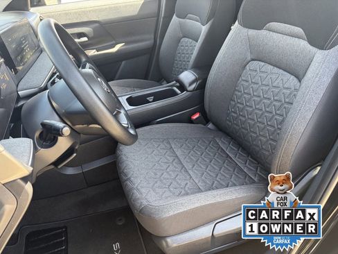 Certified 2025 Nissan Kicks SV FWD image 21