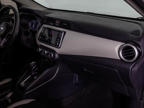 Used 2021 Nissan Versa SV image 42