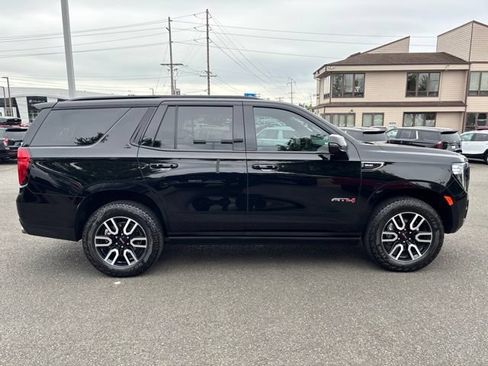 Used 2024 GMC Yukon AT4 AWD/4WD image 6