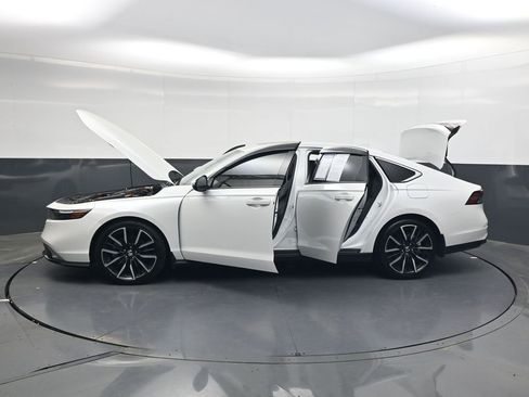 Used 2023 Honda Accord Touring image 36