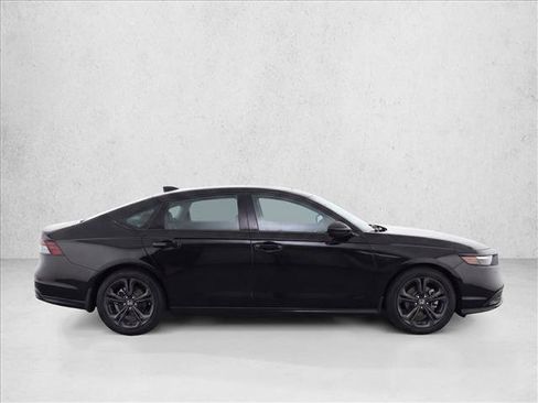 Used 2025 Honda Accord SE image 8