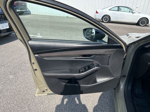 Used 2024 MAZDA MAZDA3 s AWD/4WD image 18