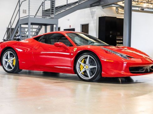 Used 2010 Ferrari 458 Italia Coupe RWD image 8