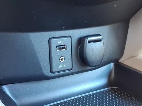 Used 2014 Nissan Rogue SL image 23