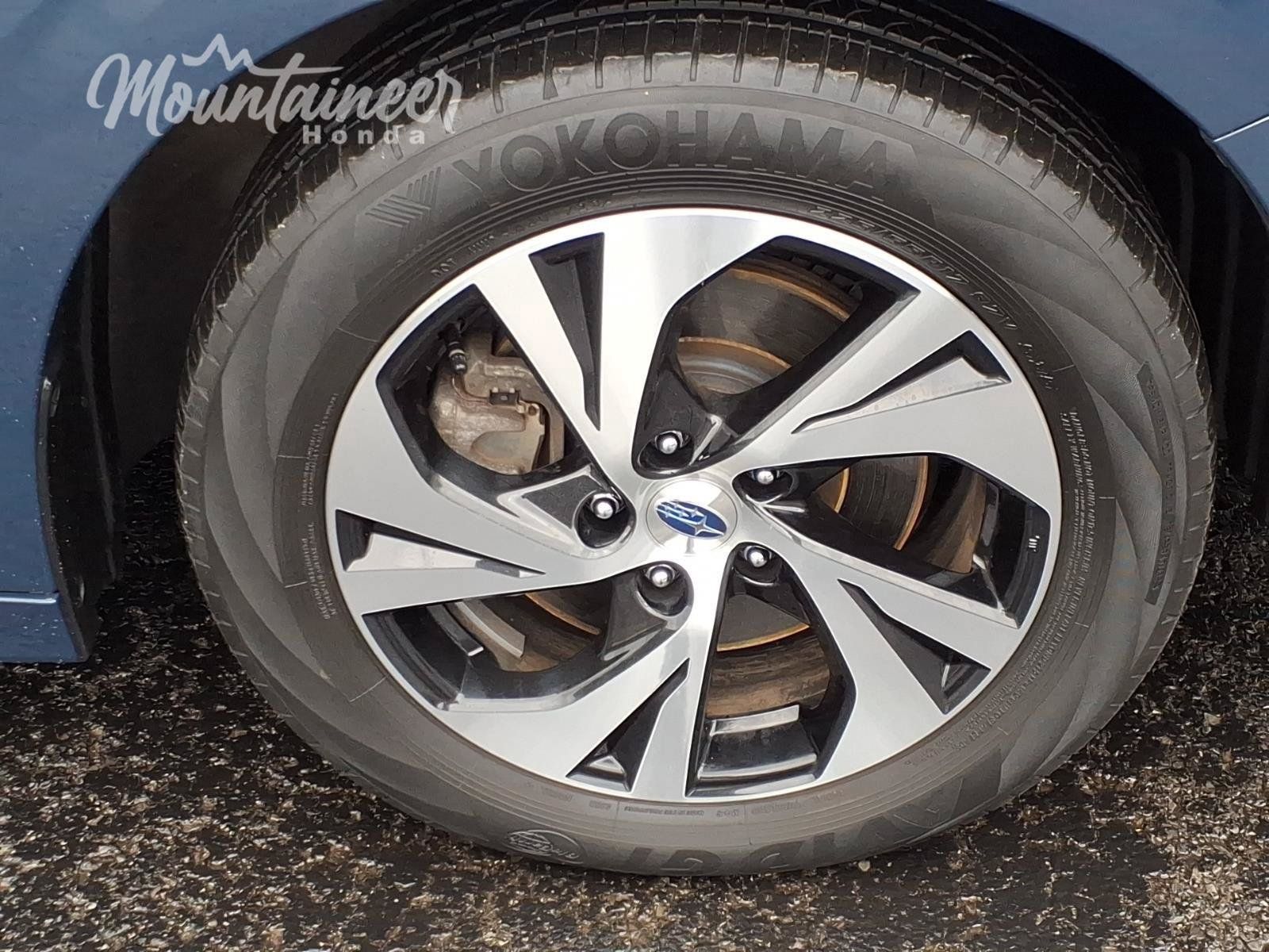 Used 2024 Subaru Legacy Premium AWD/4WD image 12