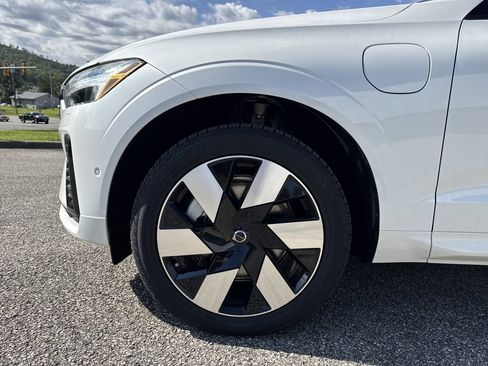 New 2025 Volvo XC60 T8 Plus w/ Protection Package Premier image 8