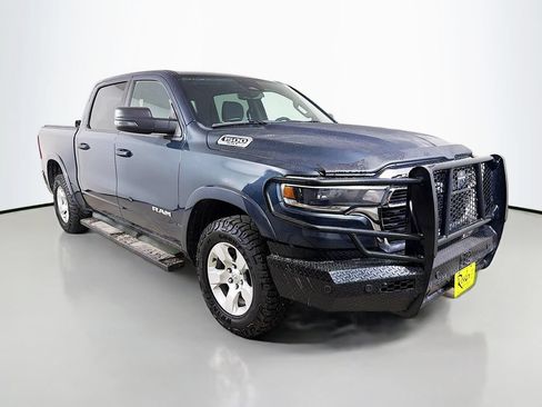 Used 2025 RAM 1500 Big Horn AWD/4WD image 4
