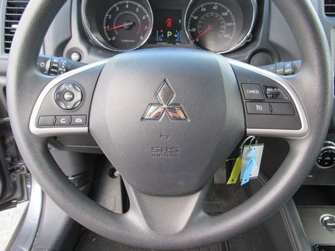 Used 2025 Mitsubishi Outlander Sport ES image 18