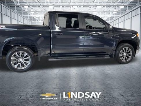 Used 2024 Chevrolet Silverado 1500 LT AWD/4WD image 2