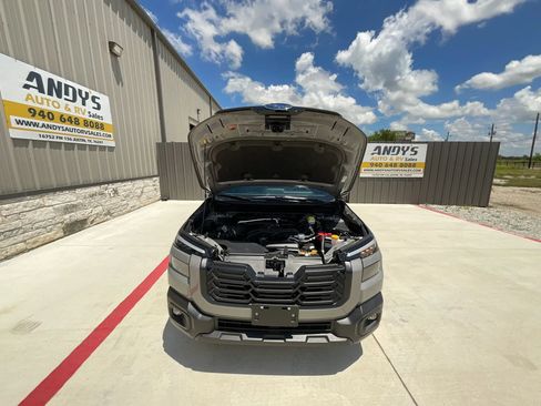 Used 2026 Subaru Outback Limited AWD/4WD image 60