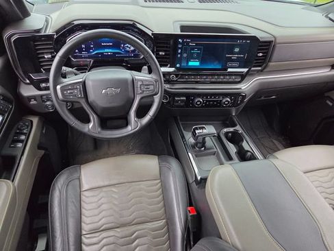 Used 2024 Chevrolet Silverado 1500 ZR2 w/ Technology Package AWD/4WD image 8