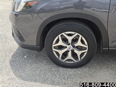 Used 2023 Subaru Forester Premium AWD/4WD image 11