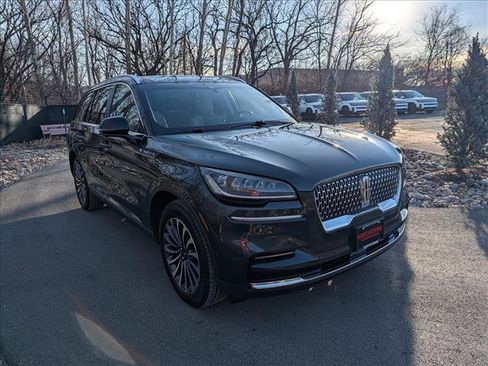 Certified 2023 Lincoln Aviator Reserve w/ Equipment Group 201A image 7