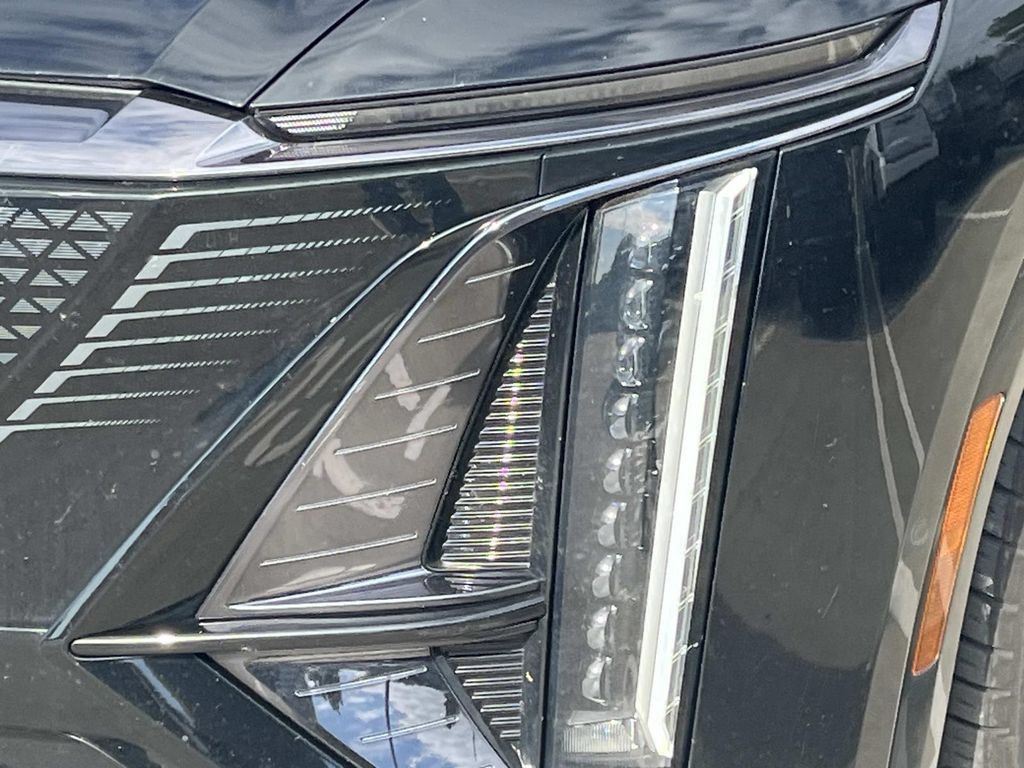 Certified 2024 Cadillac Lyriq Sport RWD image 9
