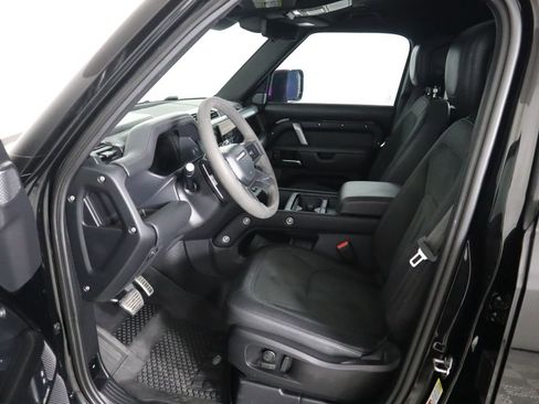 Used 2023 Land Rover Defender 110 V8 image 20