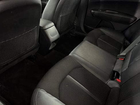 Used 2019 Kia Optima S image 4