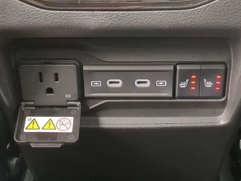 New 2026 Jeep Grand Cherokee Limited RWD image 17