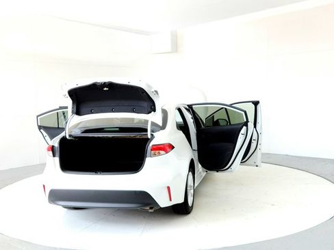 Used 2024 Toyota Corolla LE w/ LE Convenience Package AWD/4WD image 11
