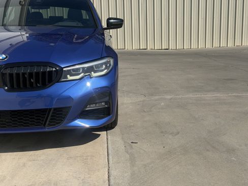 Used 2021 BMW 330i Sedan w/ M Sport Package RWD image 10