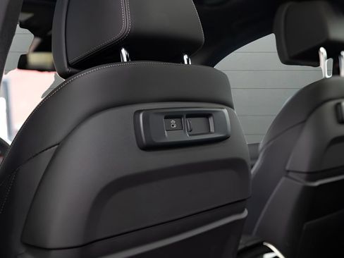 Used 2023 BMW X5 M50i w/ Climate Comfort Package AWD/4WD image 50