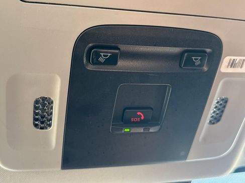 Used 2025 Toyota Camry LE image 28