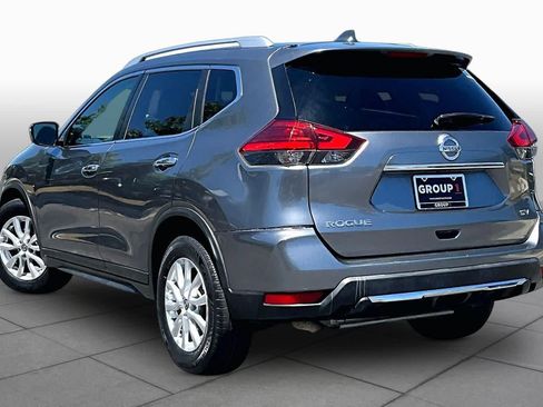 Used 2017 Nissan Rogue SV FWD image 12