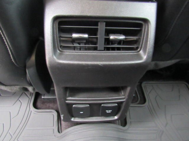 Used 2016 Ford Edge SEL w/ Equipment Group 201A AWD/4WD image 28