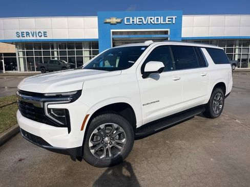 New 2026 Chevrolet Suburban LS image 2