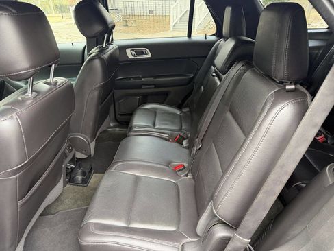 Used 2013 Ford Explorer Limited image 16