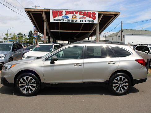 Used 2017 Subaru Outback 2.5i Limited AWD/4WD image 3