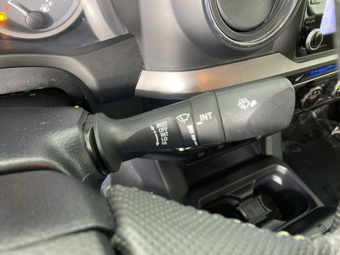 Certified 2022 Toyota Tacoma Limited image 17