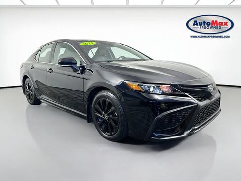 Used 2024 Toyota Camry SE FWD image 1