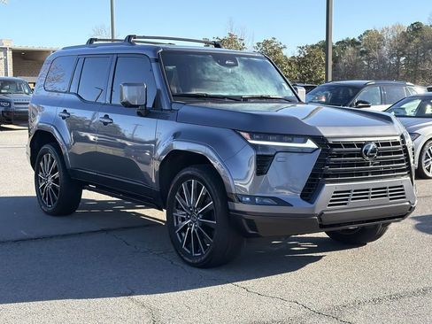 Used 2024 Lexus GX 550 w/ Accessory Package (Z1) AWD/4WD image 7