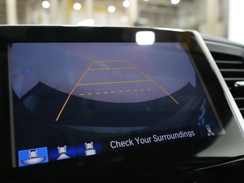 Used 2017 Honda Pilot Elite image 37