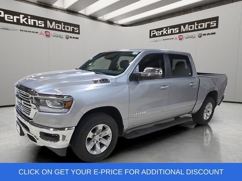 Used 2024 RAM 1500 Laramie AWD/4WD image 1