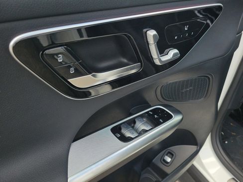 Certified 2026 Mercedes-Benz GLC 300 4MATIC image 17