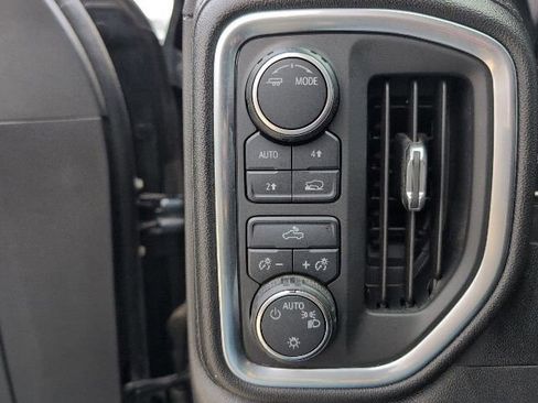 Used 2020 Chevrolet Silverado 1500 LT w/ Texas Edition image 16