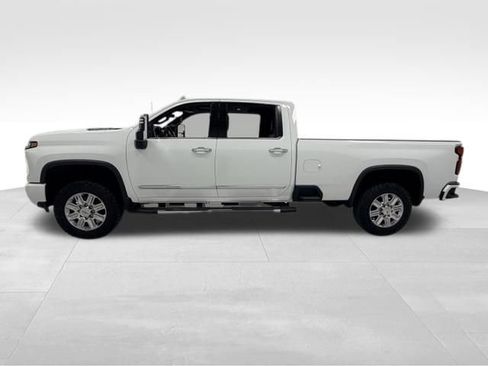 Certified 2024 Chevrolet Silverado 3500 High Country w/ High Country Premium Package AWD/4WD image 3