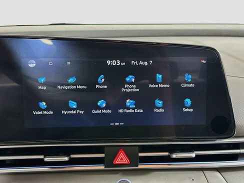 Used 2025 Hyundai Elantra SEL FWD image 21
