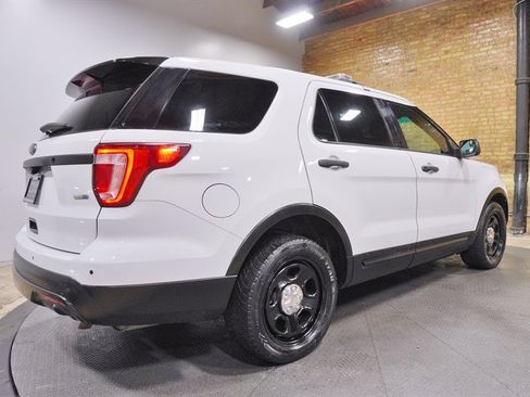Used 2017 Ford Explorer 4WD Police Interceptor image 9
