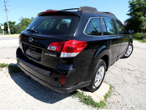Used 2013 Subaru Outback 2.5i image 6