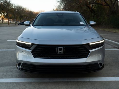 Certified 2025 Honda Accord Touring image 3