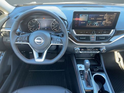 New 2025 Nissan Altima 2.5 SR image 26