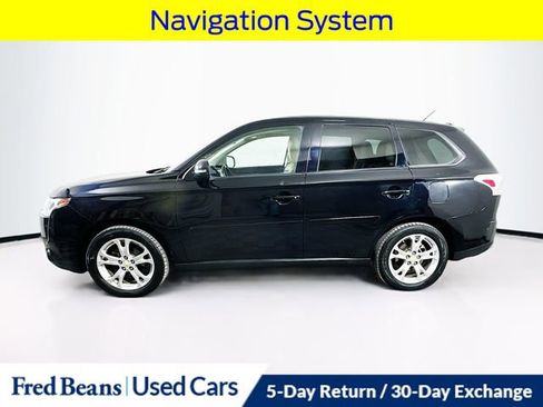 Used 2014 Mitsubishi Outlander SE image 4