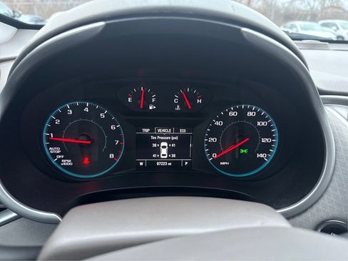 Used 2020 Chevrolet Malibu LS FWD image 23